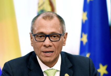 Ex vicepresidente de Ecuador con orden de captura se refugia en Embajada de México