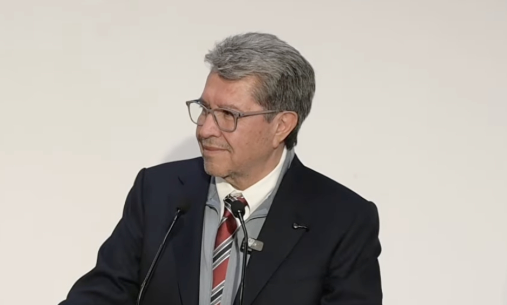 Monreal confirma más dinero para poder contener el aumento de los precios del combustible y el gas