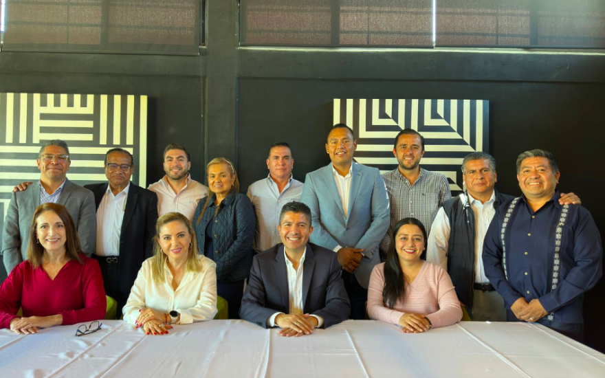 Se reúnen presidentes municipales y liderazgos del PAN Puebla