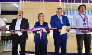 Entrega Cuéllar Cisneros obras en el CAM 17 de Atltzayanca