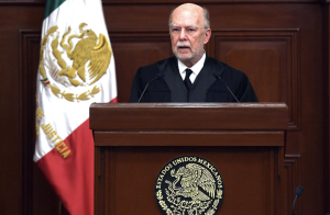 Ministro Juan Luis González Alcántara Carrancá llama desde la UNAM a preservar el constitucionalismo en momentos oscuros que vive México