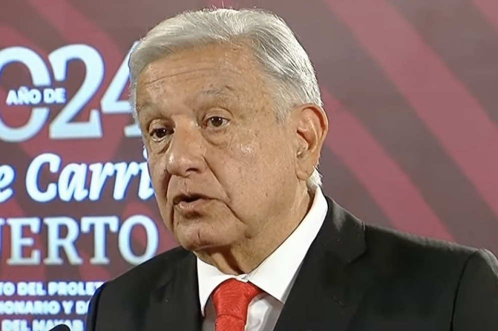 AMLO acusa a sus adversarios y a los medios de comunicación de orquestar propaganda sobre violencia en Sinaloa para desprestigiar su gobierno