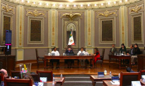 Avala Congreso de Puebla reforma para creación de Coordinación de Servicios de Salud