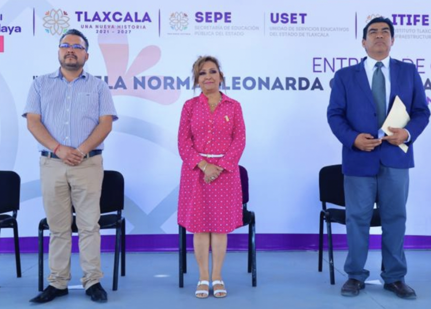 Invierte la 4T 3.3 mdp en la Normal Primaria “Profra. Leonarda Gómez Blanco”