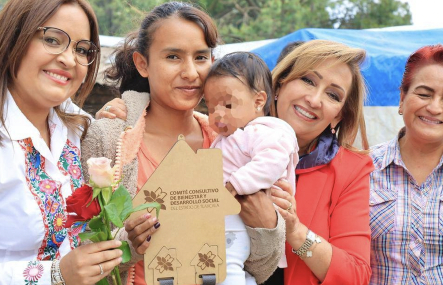Cuéllar Cisneros entrega cuartos de dormitorios para familias vulnerables