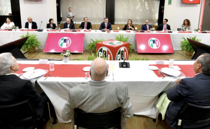 PRI reúne a ex gobernadores para hacer equipo ante retos que enfrenta el país