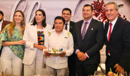 Dan inicio a la temporada del Chile en Nogada 2025