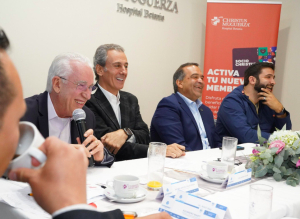 Pepe Chedraui se reúne con directores de hospitales y clínicas de Puebla