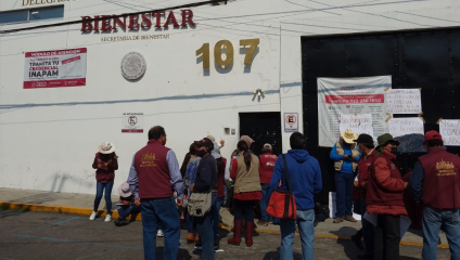 Servidores de la Nación toman instalaciones de la Secretaría del Bienestar en Toluca; acusan corrupción