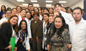 Realizan conferencia en el marco del Día Internacional del Químico en la BUAP