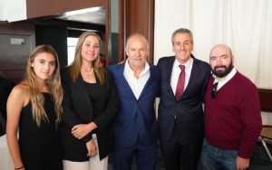 Pepe Chedraui sostiene reunión con empresarios