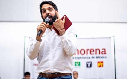 Exhiben ‘sueldito’ de 94 mil pesos de Attolini en el IMSS pese a haber renunciado hace meses