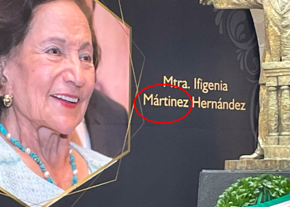 Con error ortográfico entregan medalla Belisario Domínguez a Ifigenia Martínez