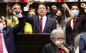 Mario Delgado propone disminuir al 50% financiamiento de partidos políticos por austeridad