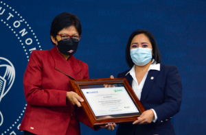 Recibe Licenciatura en Enfermería de la BUAP reacreditación por parte del COMACE