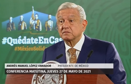 Ante la irritación de adversarios, AMLO les recomienda usar "Vitacilina"