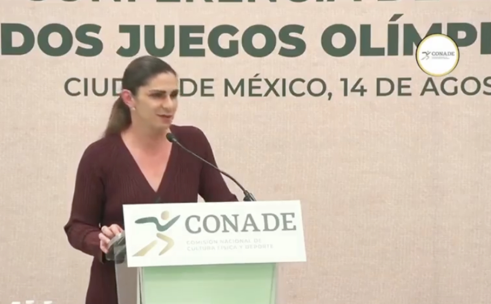 Ana Guevara responde a críticas por darse lujos en Paris: “Lo que gano me lo trago, me lo unto y me lo visto en lo que me dé mi chingada madre”