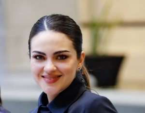 Andrea Chávez niega que haya mandado a habilitar salón de belleza en el Senado