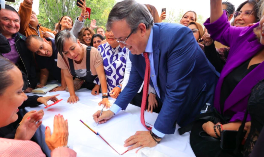 Marcelo Ebrard acude al TEPJF y presenta juicio para protección de sus derechos políticos