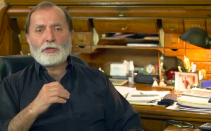 Epigmenio Ibarra asegura que el "espectáculo" de panistas contra López-Gatell fue falso y deprorable