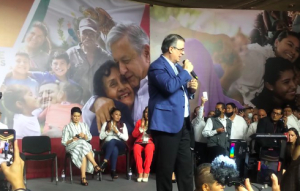 Santiago Nieto anuncia que apoyará a Ebrard rumbo a 2024