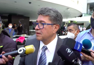Monreal advierte que no competirá para gobernar la CDMX y mantiene postura por candidatura presidencial