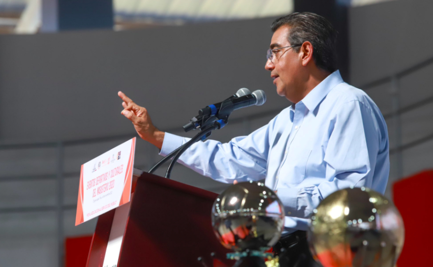 Sergio Salomón llama a consolidar la transformación en Puebla con Alejandro Armenta: lo felicita por su triunfo