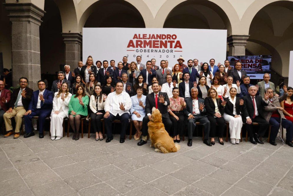 Armenta presenta otra tanda de integrantes a su gabinete