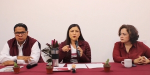 Claudia Rivera y su equipo se dicen víctimas de sabotaje político en su campaña y reparten culpas