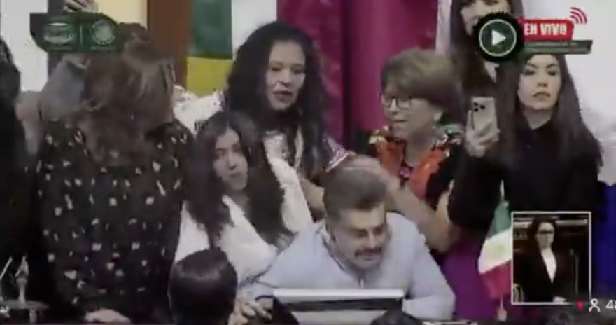 PAN CDMX presenta denuncia contra violencia de morena para desaparecer el sistema de transparencia en la capital