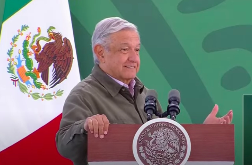 AMLO se burla del Frente Cívico Nacional: “nos han hecho lo que el viento a Juárez”