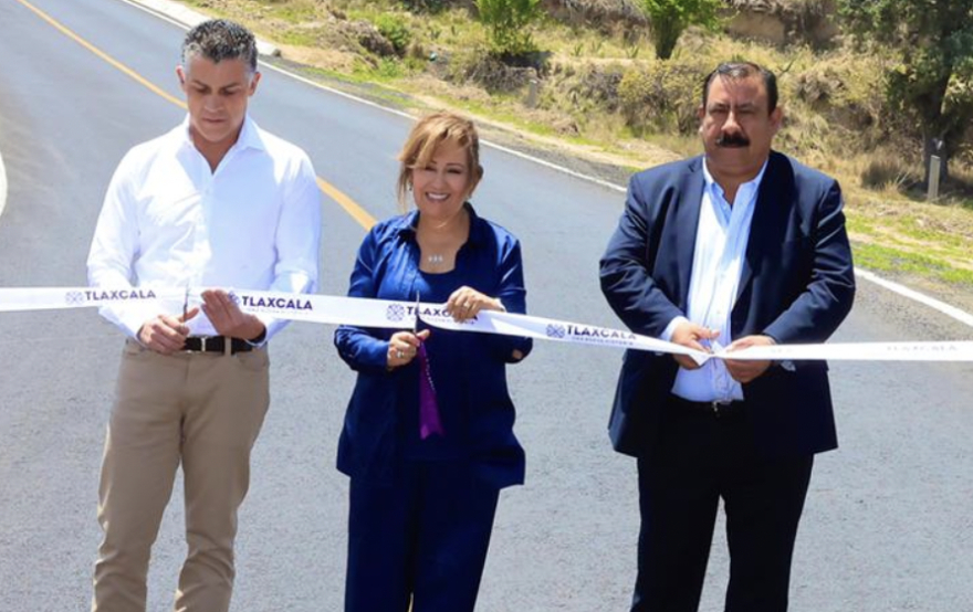 Inauguran rehabilitación de la carretera Atltzayanca - Santa Cruz Pocitos