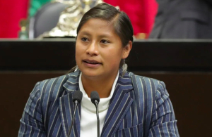 Diputada de Morena busca inscribir en el Congreso con letras de oro la frase de AMLO “Humanismo Mexicano”