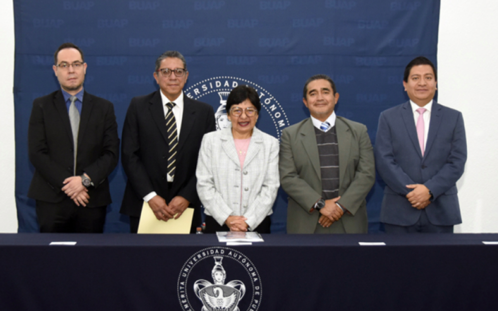 FCE-BUAP, unidad académica enfocada a la investigación