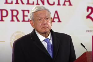 Tras fracaso del TRI en Qatar, AMLO pide celebrar que México tiene al segundo presidente más popular del mundo