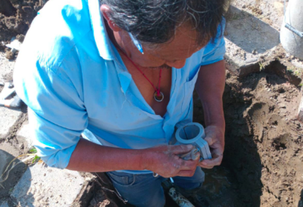 CAPAMH refuerza la atención de reportes de fugas en diversas zonas de Huamantla