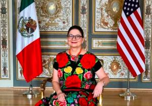 Advierte ex embajadora de México en EEUU la “chavización” del servicio exterior mexicano