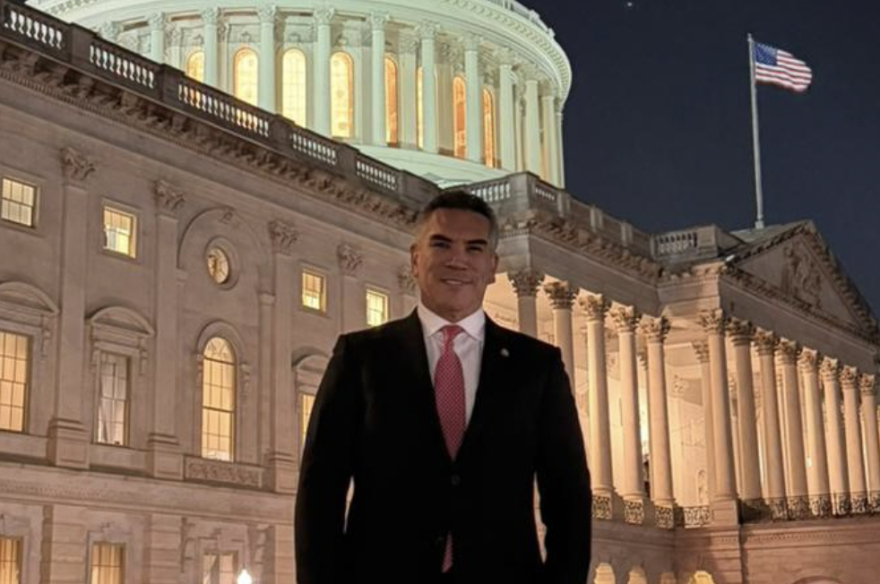 Alito confirma que exhibió a narco políticos de morena frente a congresistas de EU