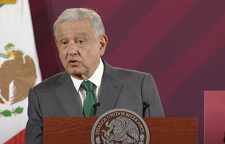 AMLO minimiza cifra de municipios dañados por Otis: “Fue un error de protección civil y es de seres humanos rectificar”, dice