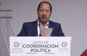 Leonel Gody arremete contra el TEPJF por ordenar que quinteta de aspirantes a la presidencia del INE sean mujeres