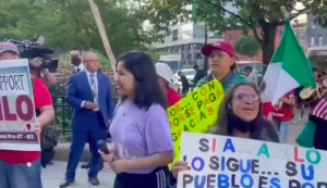 Le llevan serenata a AMLO en Hotel Lombardy en Washington