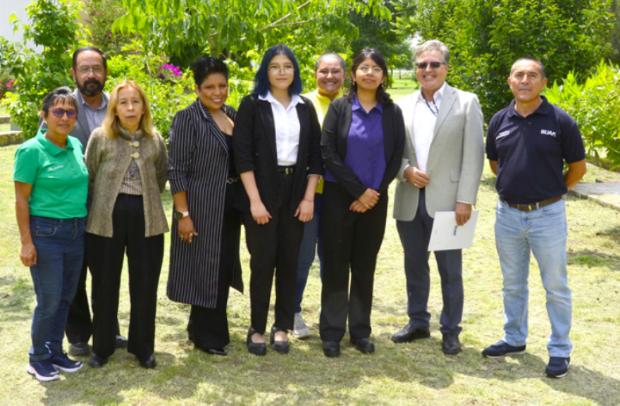 Alumnas de la Licenciatura en Químico Farmacobiólogo intervendrán en la rehabilitación y mantenimiento de áreas verdes de un fraccionamiento