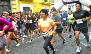 Lilia Cedillo Ramírez participó en la carrera “Por amor al prójimo”