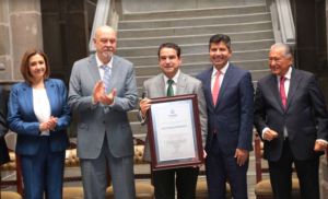 Ayuntamiento de Puebla y Síntesis reconocen a actores sociales