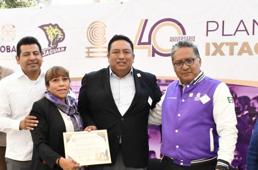 Celebra Colegio de Bachilleres 40 aniversario del plantel ubicado en Ixtacuixtla