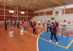 Ayuntamiento de Huamantla invita a las actividades de Zumba en la unidad deportiva