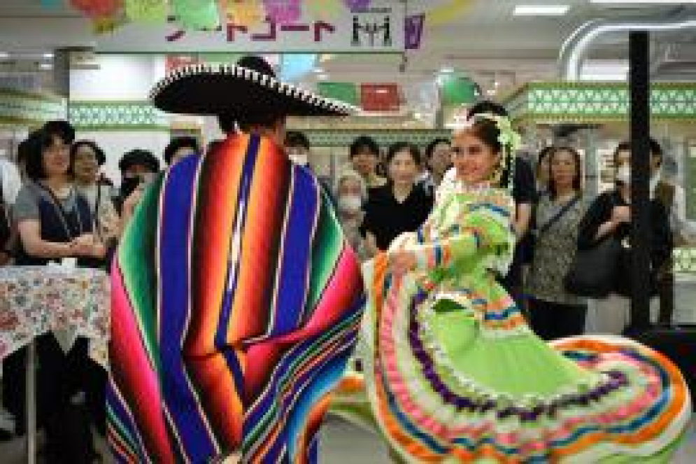 Ballet Folklórico de BUAP representa a México en Japón