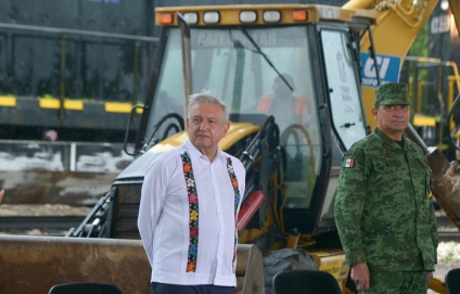 Informa AMLO que el ejército también construirá nuevo aeropuerto en Tulum
