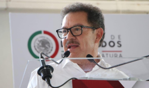 Ignacio Mier propone eliminar el pase turístico en Puebla