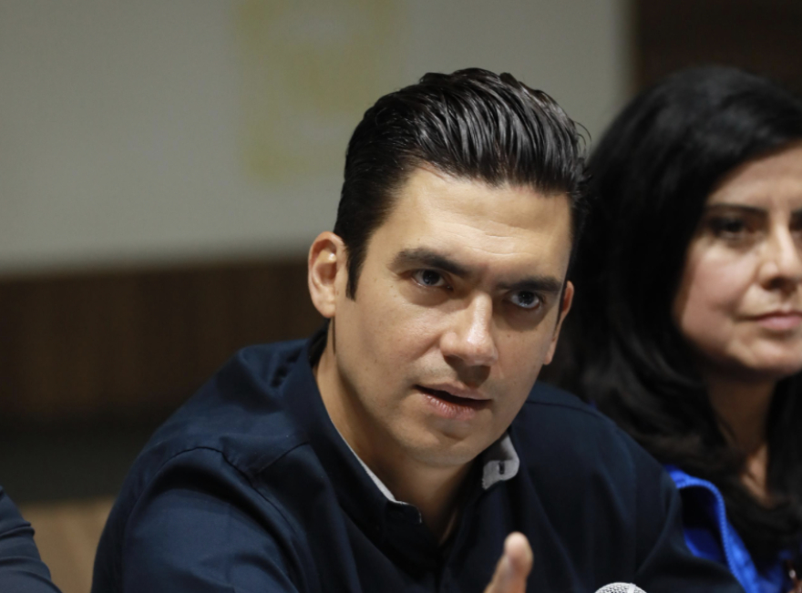 PAN exhibe fracaso del bacheo en EDOMEX pese a inversión de 400 mdp: “calles parecen de Marte”